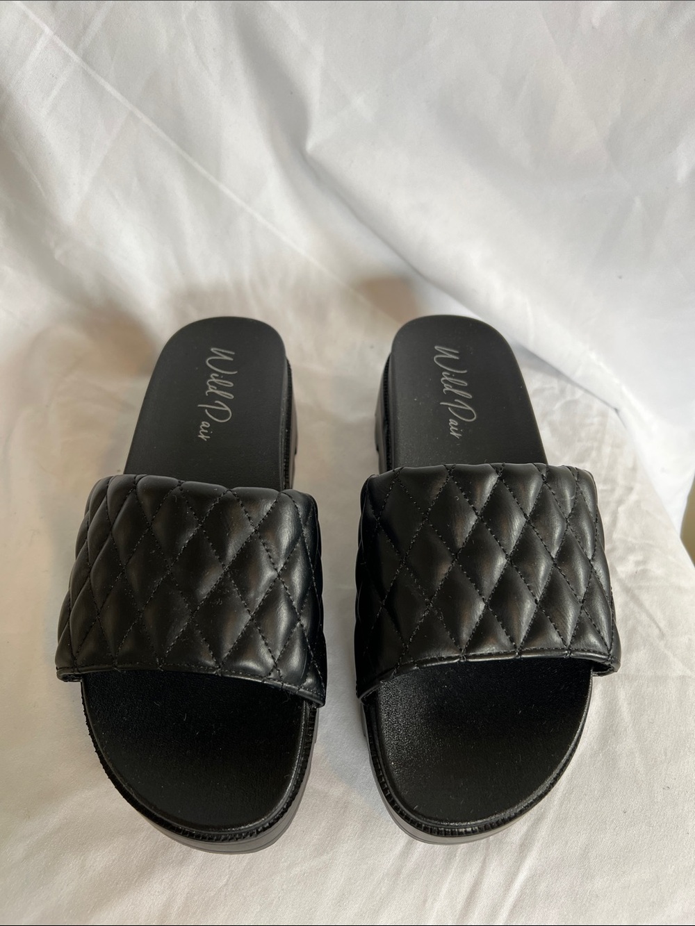 Quilted Slide Sandals in Black Womens New Without Tags